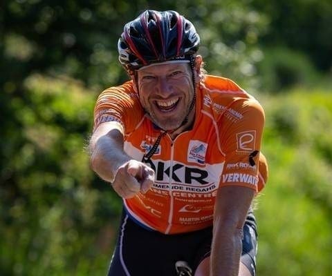 Collecte de fonds pour une manifestation cycliste à but caritatif | 9 mois à l'avance Collecte de fonds pour une manifestation cycliste à but caritatif | 9 mois à l'avance